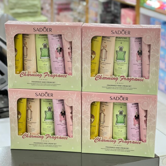 کرم مرطوب کننده عطری سادور